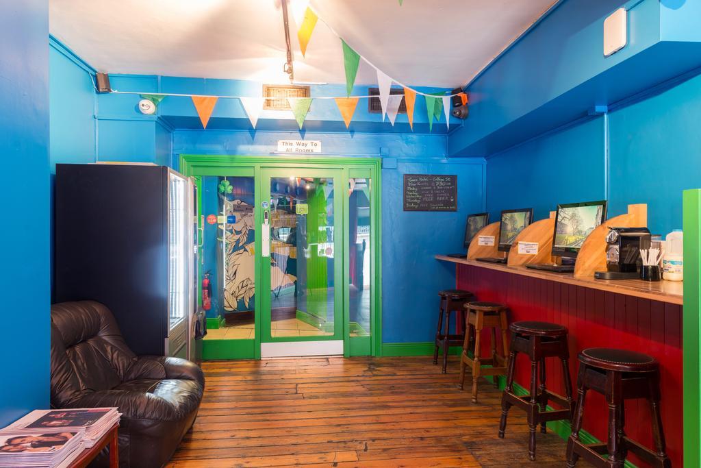 The Times Hostel - College Street Dublin Bagian luar foto