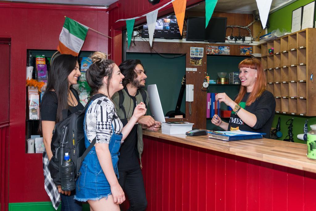 The Times Hostel - College Street Dublin Bagian luar foto