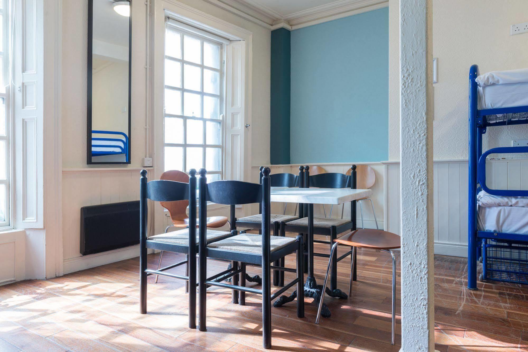 The Times Hostel - College Street Dublin Bagian luar foto