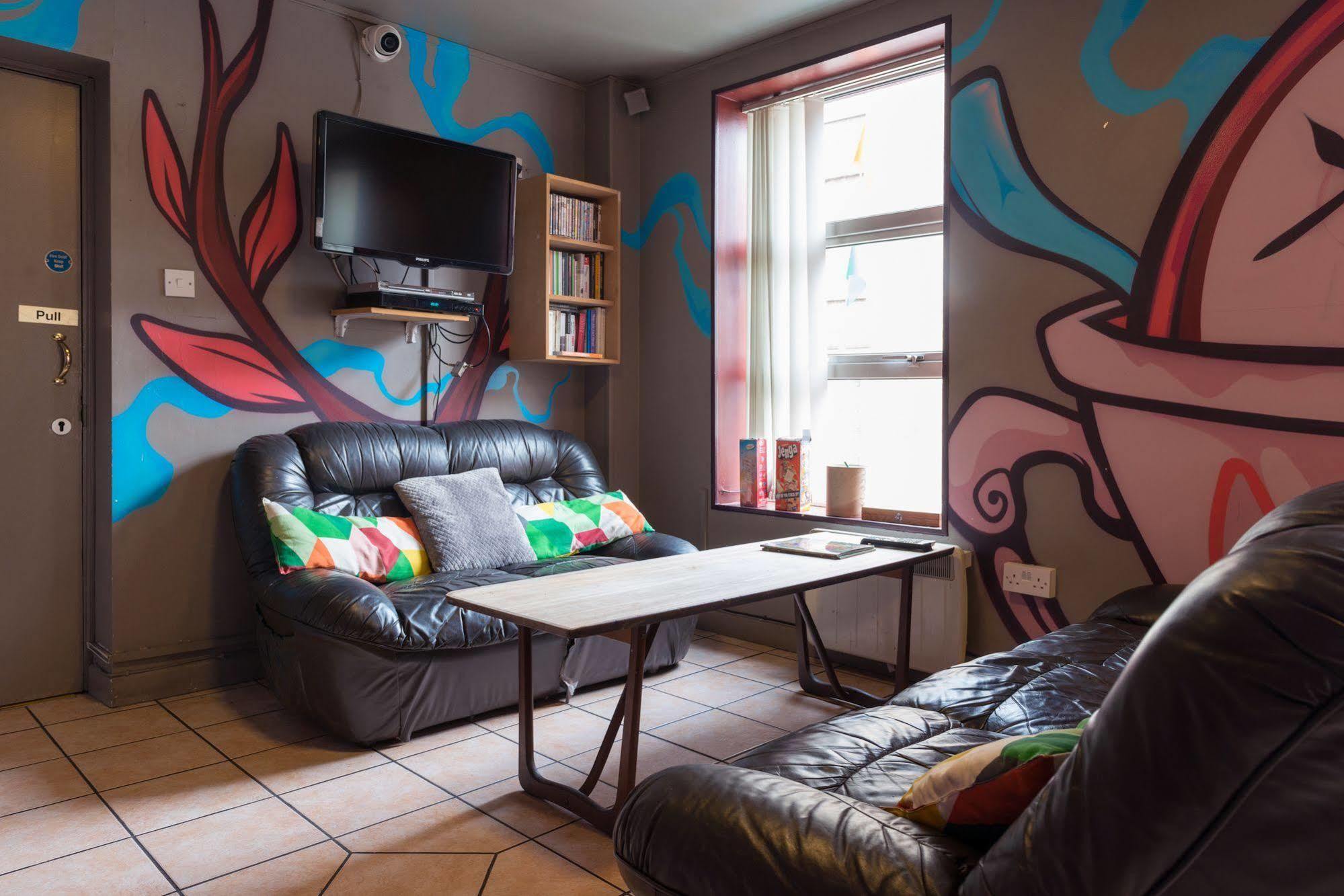 The Times Hostel - College Street Dublin Bagian luar foto