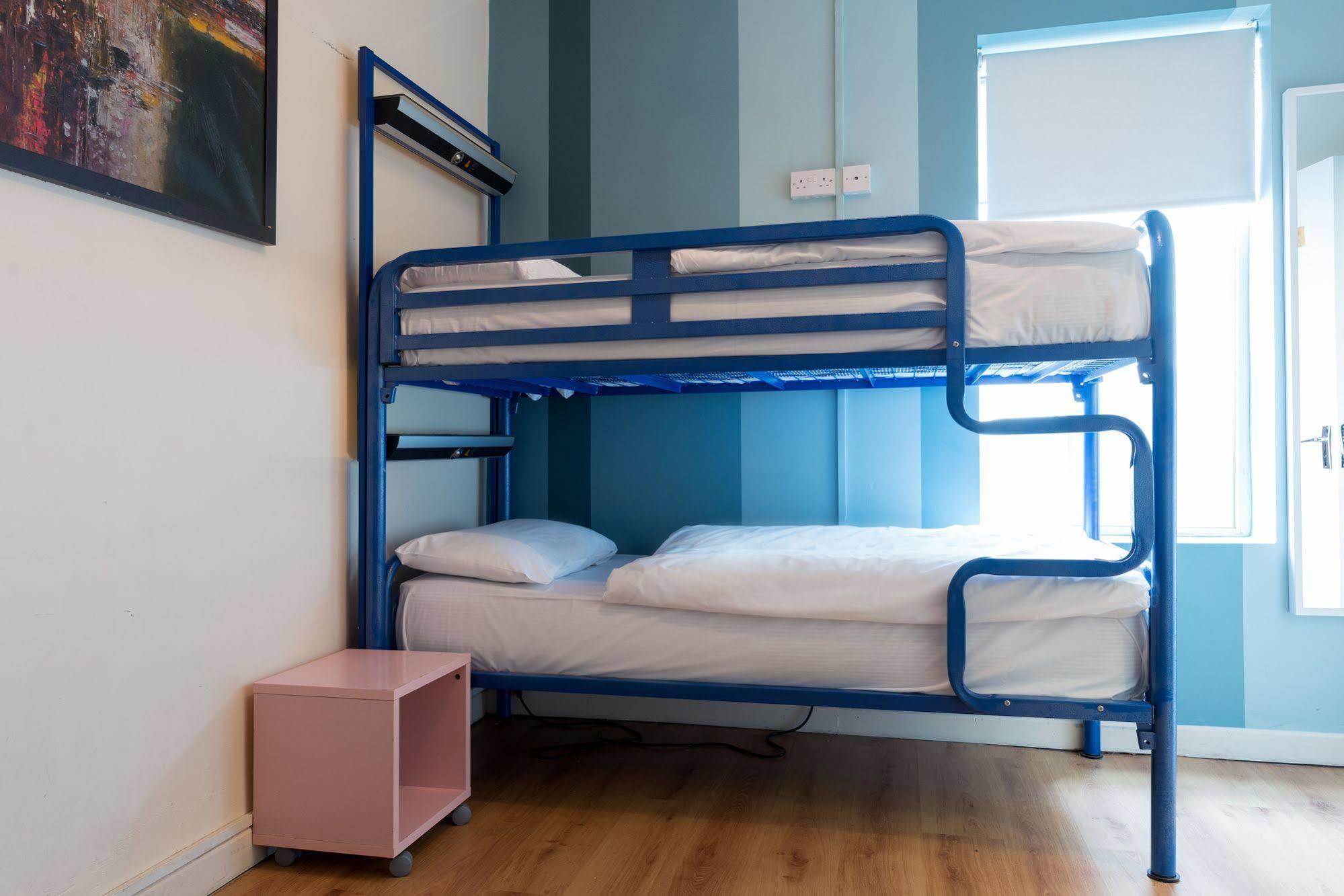 The Times Hostel - College Street Dublin Bagian luar foto
