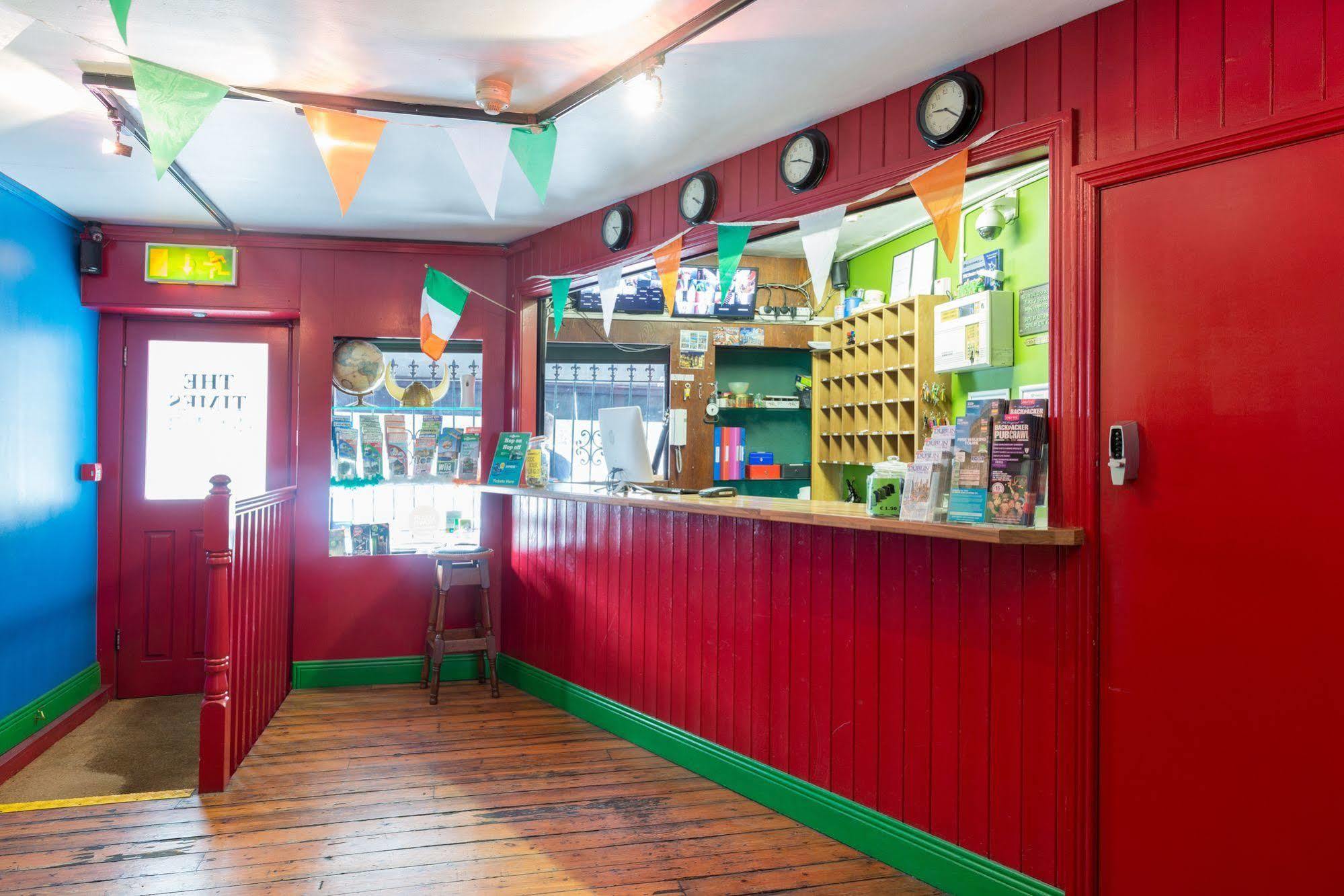 The Times Hostel - College Street Dublin Bagian luar foto