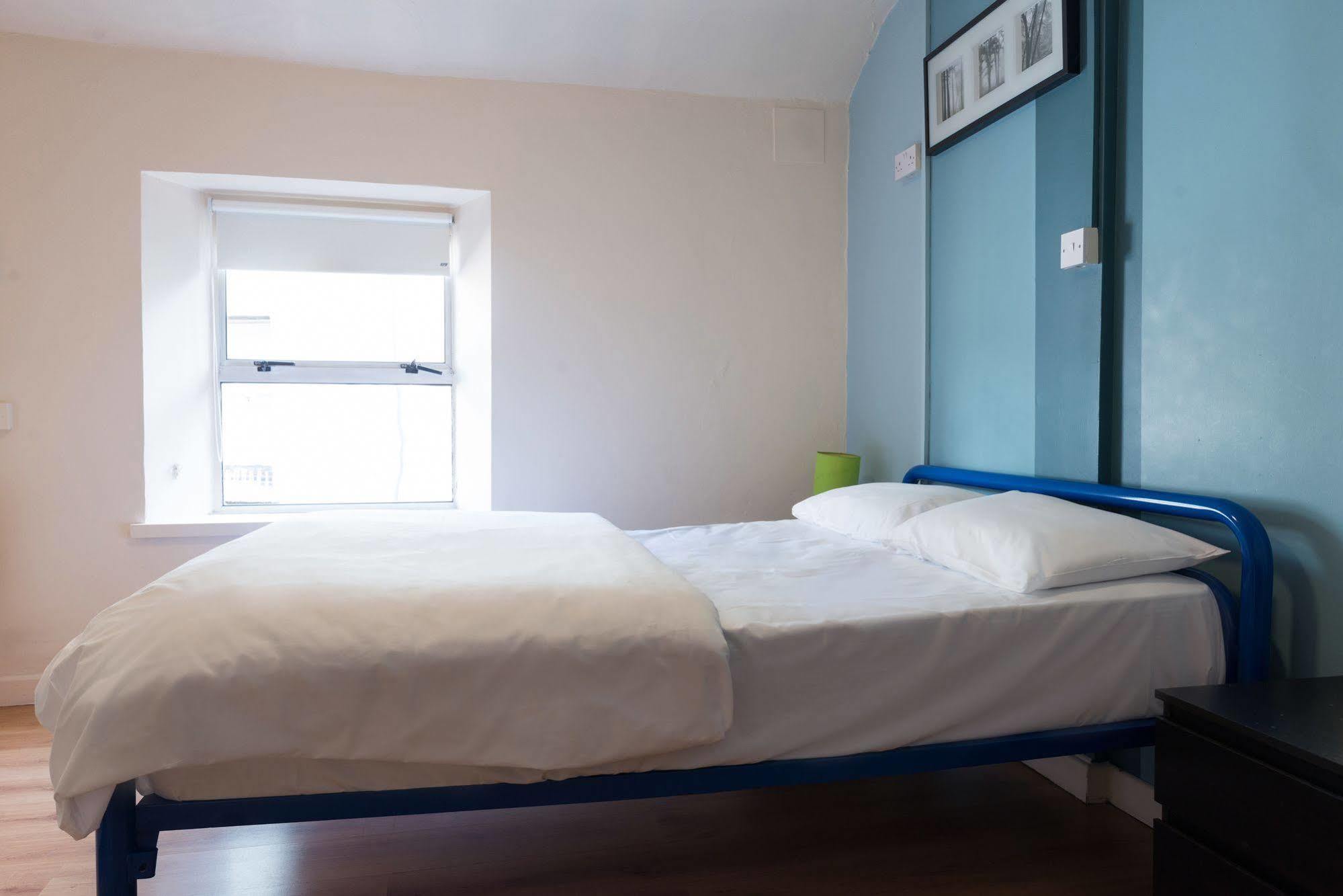 The Times Hostel - College Street Dublin Bagian luar foto